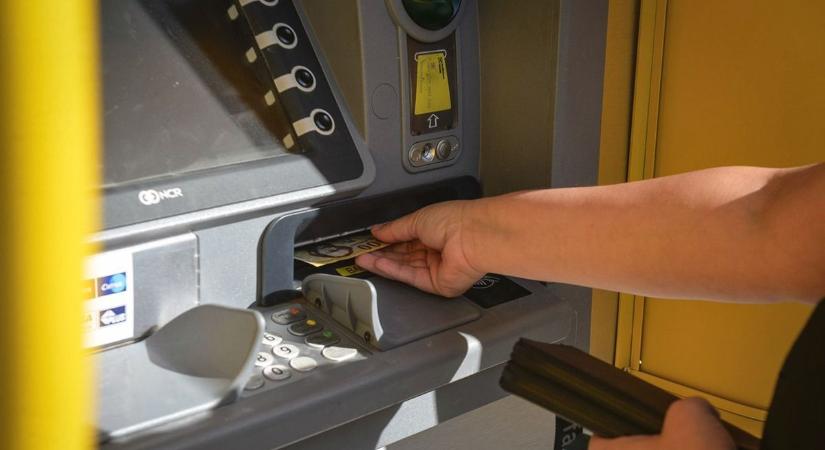 ATM-csapda: erre figyelj, hogy ne bukd el a pénzed!
