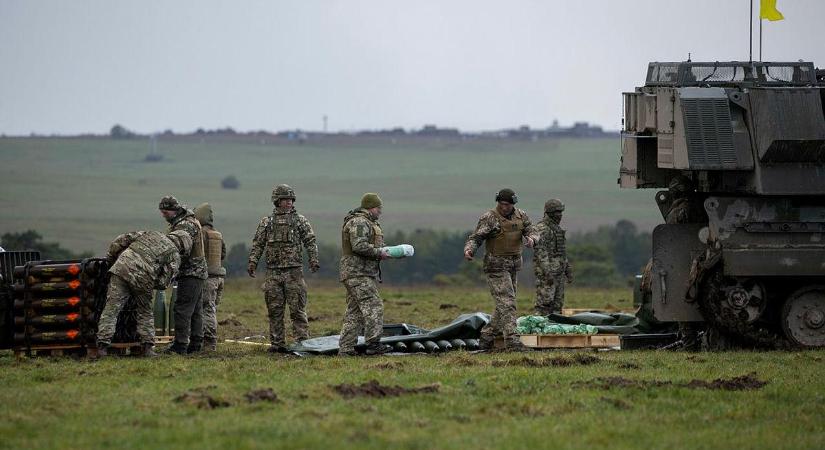 Átadta az összes AS-90-es önjáró lövegét az ukránoknak Nagy-Britannia
