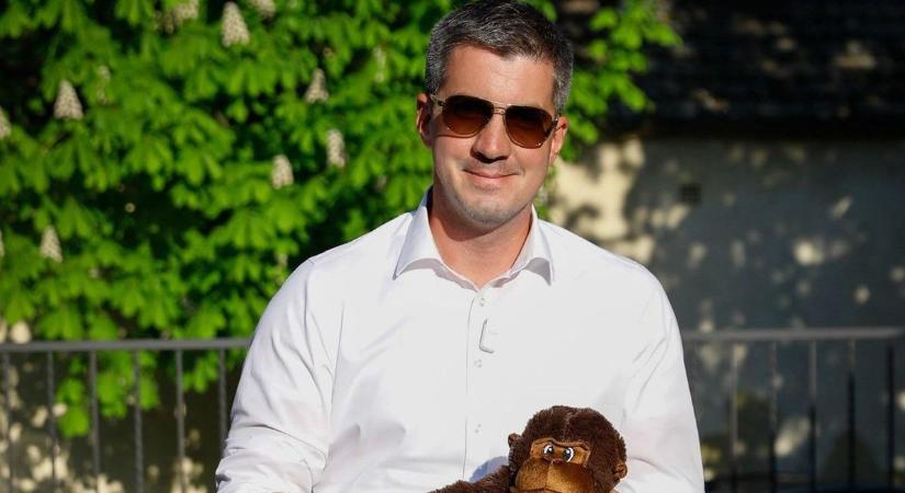 Magyar Péter, a „rafinált bohóc”