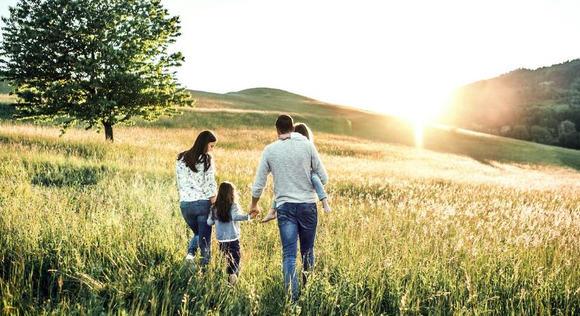 Öt tavaszi családi úti cél — ötletek egynapos belföldi kiránduláshoz