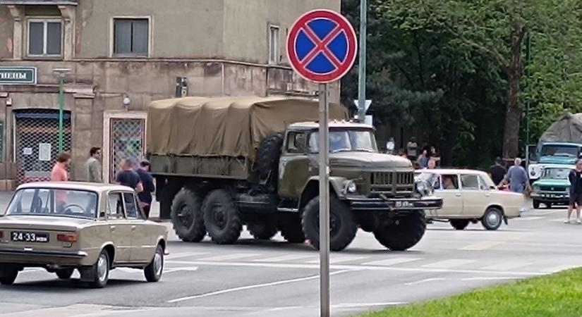 A Trónok harca sztárja Magyarországon forgat - vasárnap menekült az NKVD ügynökei elől