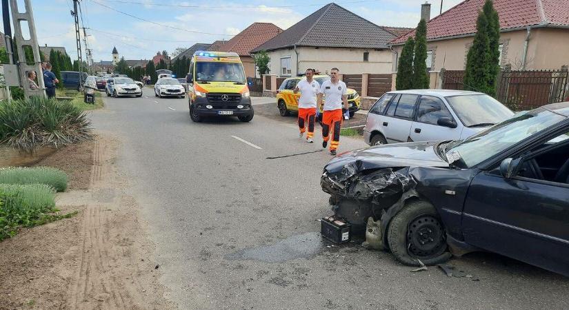 Súlyos baleset Apagyon, heten megsérültek