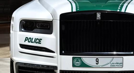 Tuningolt Rolls-Royce-ból lett rendőrautó