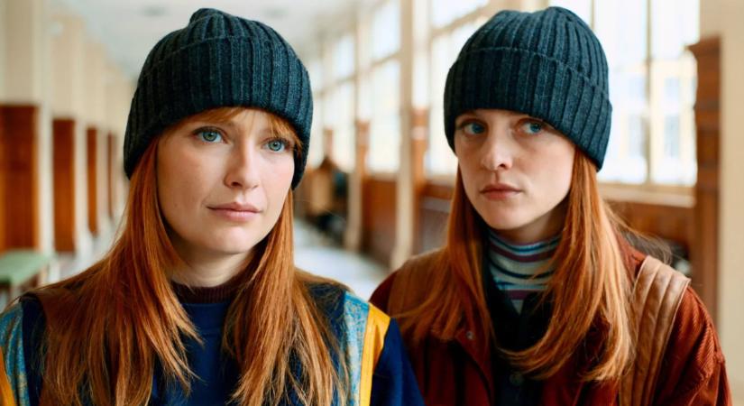Az Emily Párizsban sztárja új szerepben brillírozik: a Bámulatosak egy torokszorító, igaz történeten alapuló film