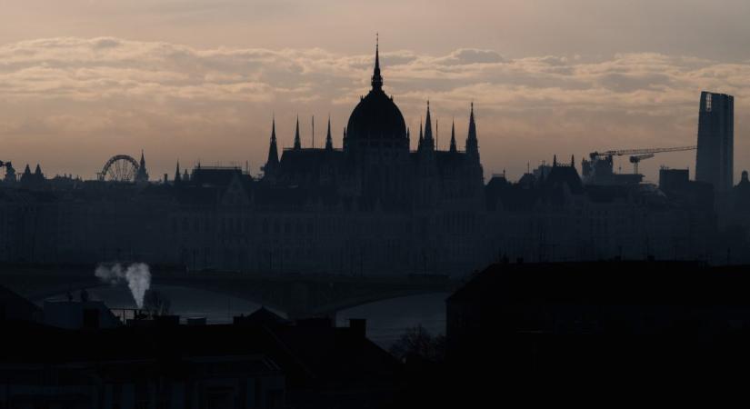 Hatalmas kockázatokra figyelmeztet a Költségvetési Tanács a 2026-os büdzsében