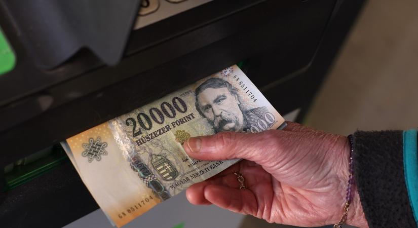 Zajlik a vámháború, növekszik a pénzügyi bizonytalanság - Mibe tegyük a pénzüket ilyenkor?