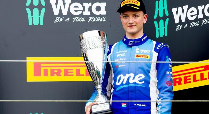 Molnár Martin dupla dobogóval és leggyorsabb körrel zárt Silverstone-ban