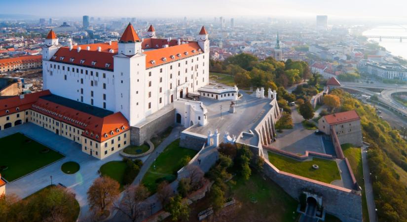 Megvédik pozsonyi várat a magyar himnusztól