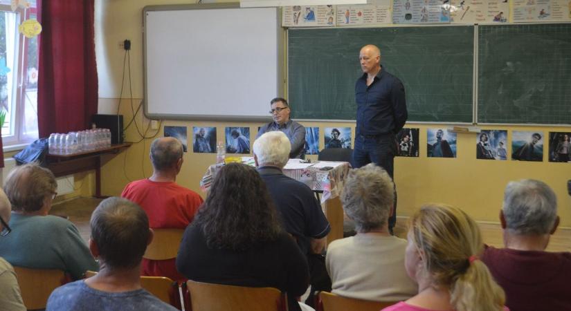 Fényes nappal is sokan félnek már Tiszaföldvár ezen részén, sürgős lenne cselekedni