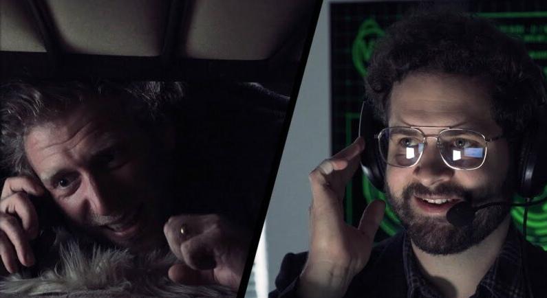 Ha egy láncfűrészes gyilkos van a házadban, csak saját felelősségedre telefonálj oda a rendőrségre! – videó