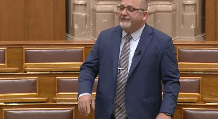 Latorcai Csaba a dühöngő Csárdinak: Az ön kedvéért sem hágjuk át a jogszabályokat