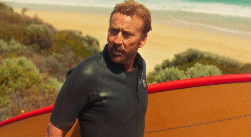 Nicolas Cage azt állítja, meg is halhatott volna, miközben A szörfösre készülve "darabokra szaggatták" a hullámok