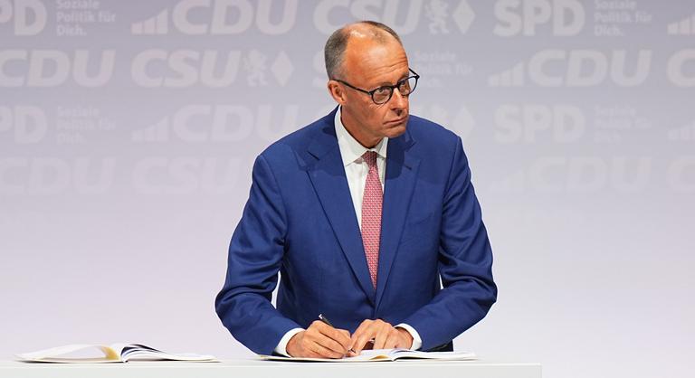 Aláírták a koalíciós szerződést, megalakul az új német kormány