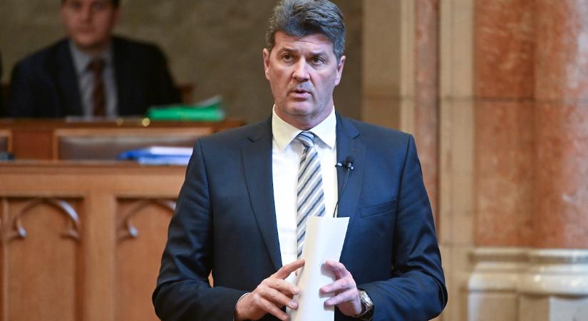 Le kell állítani a balliberális postaládafosztogatást!