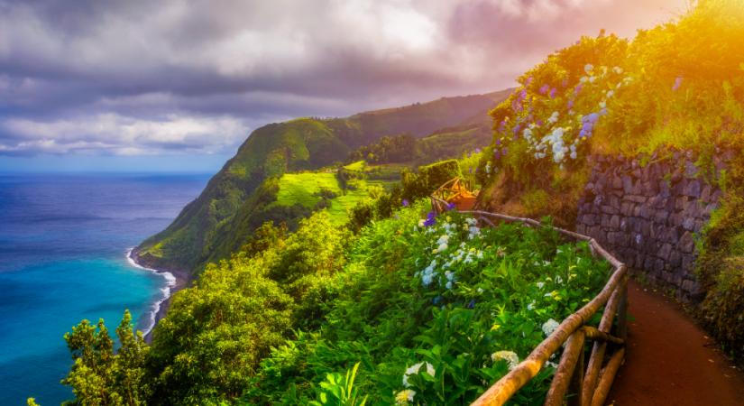 Hawaii Európában: ez a sziget éppolyan gyönyörű, de sokkal közelebb van - Fotók