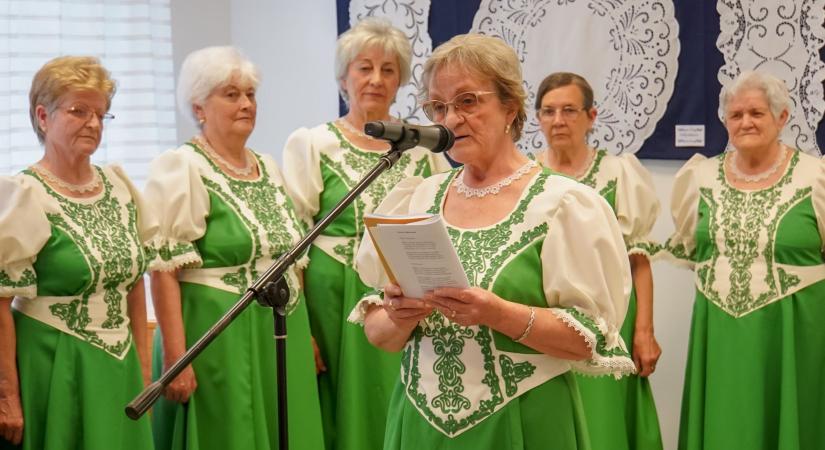 Hagyomány és közösség Hajdúhadházon