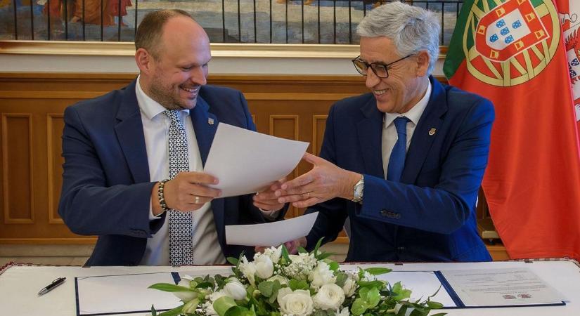 Két olyan város szálai forrtak egybe, amelyekhez Mindszenty József is kötődött