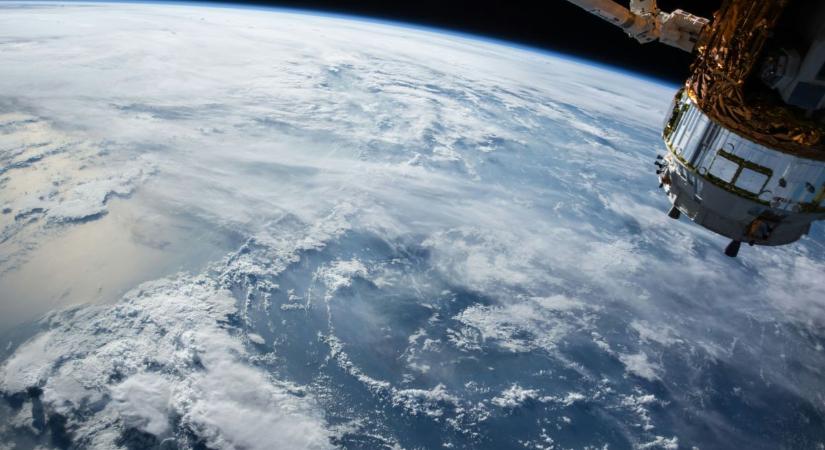 Kísért a múlt? Egy vágásra figyelt fel a NASA űrhajósa, drámai pillanatok következtek