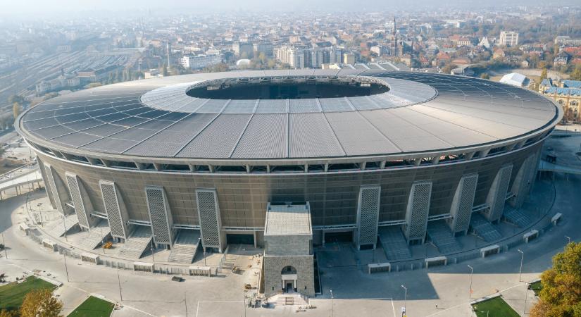 Tolonganak a drukkerek a Puskás Arénába