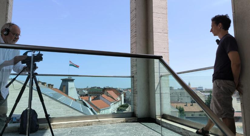Biztos kitalálja, miről szól és kiknek szól „A kilátó” című film!