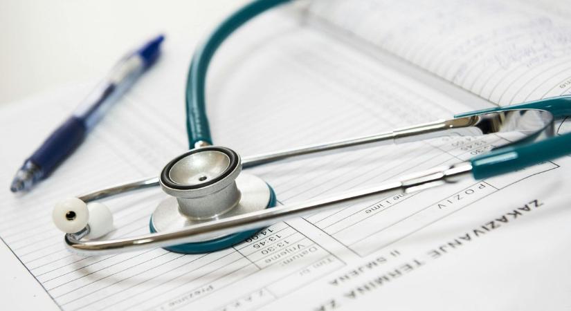 "Az orvosom csak székrekedést állapított meg - végül kiderült, hogy gyógyíthatatlan beteg vagyok"