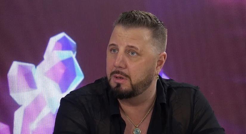 Elszabadult a pokol a házibulin: betörték Zámbó Krisztián orrát