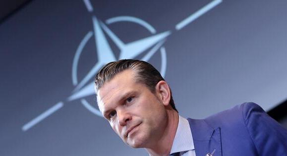 Hullanak a fejek, Trump minisztere tisztogatásba kezd