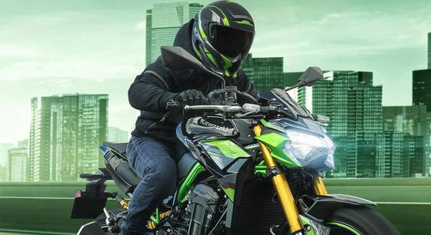 Meglepő újdonság a Kawasakitól – érkezik a túlméretes csupaszmotor