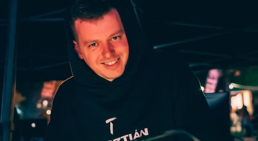 „A színházban fontos a csapatmunka, mindenkinek megvan a saját szerepe” – a Színitanházban végzett világítástervező mesél a képzésről