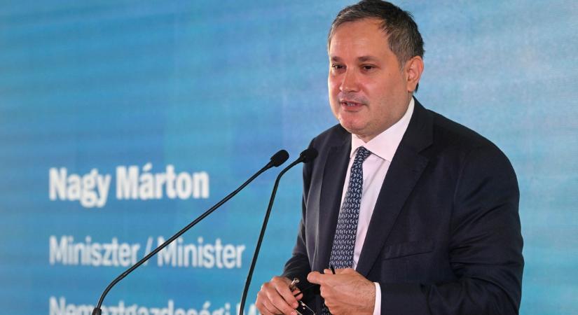 Bebetonozza a lakásbiztosítások díját Nagy Márton – videó