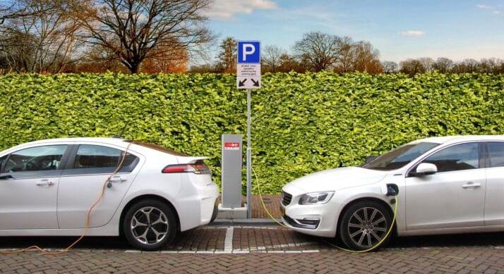 Újra rákapcsoltak a német autókereskedők – Brutális kedvezmények az elektromos modellekre