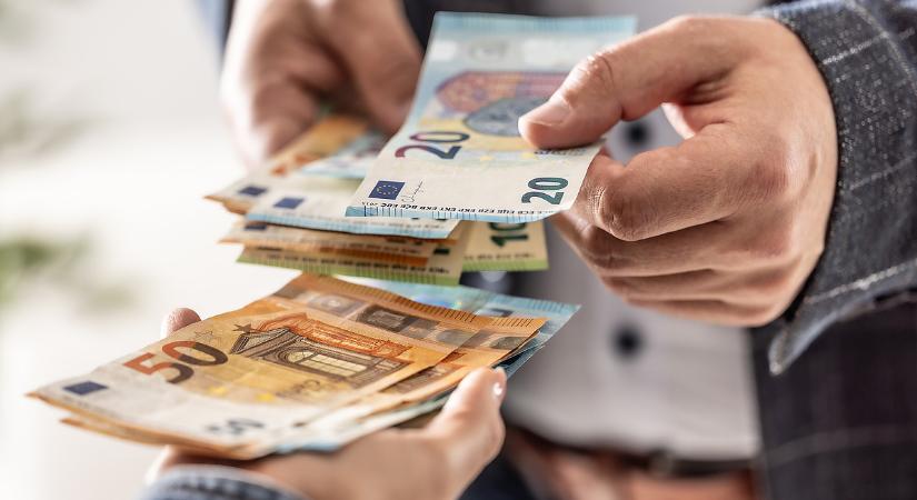 Ilyenek az átlagfizetések Európában: itt kullogunk mi