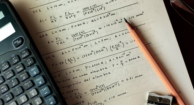 Érettségi 2025: túrórúd és a halmazok is előkerültek a matematika feladatlapokban