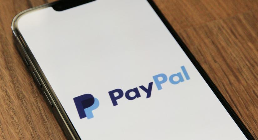 Egy új EU-s szabályra felülve dobbanthat nagyot Európában a PayPal