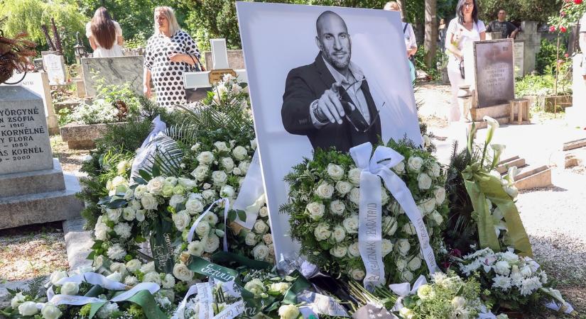 Halála után 3 évvel így néz ki Berki Krisztián sírja