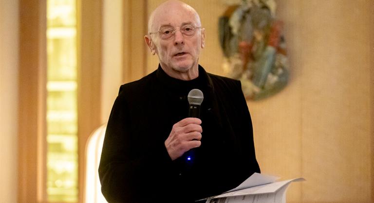 Szilágyi Ákos kapta az Artisjus Irodalmi Nagydíjat