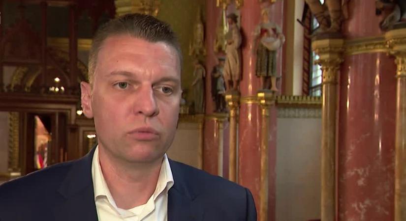 Menczer: A Tisza Pártot most már nem csak Manfred Weber és von der Leyen irányítják  videó