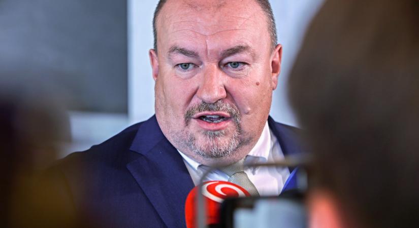 Huliak meghirdette első saját sporttámogatási pályázatát