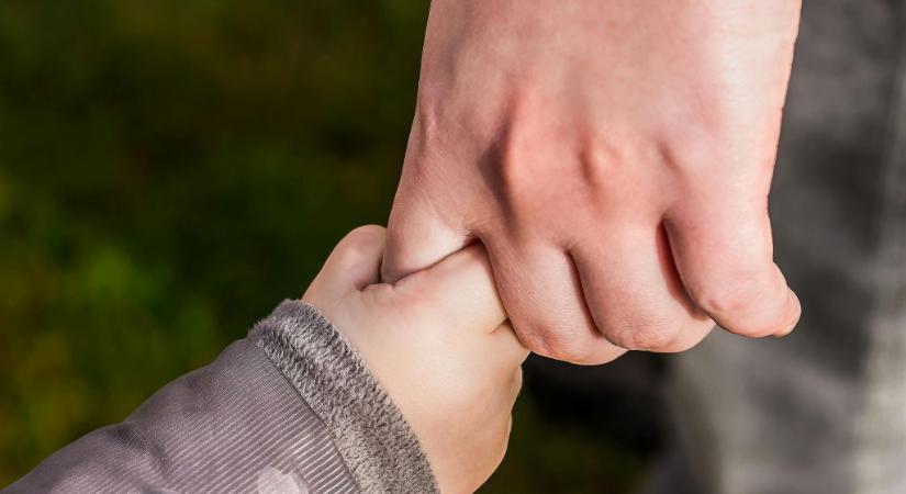 Anyák napja a mélyszegénységben: Hús-vér emberek, akik minden nap csodát próbálnak tenni a semmiből