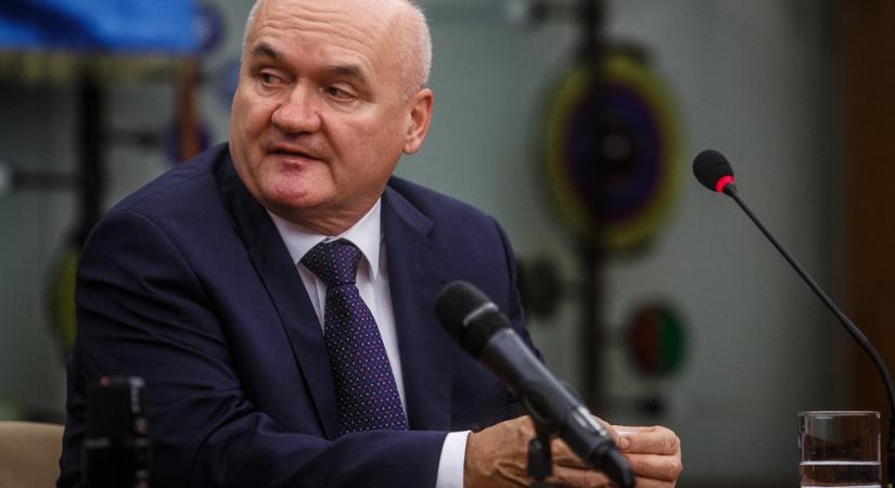 Alkotmánybíró lehet a politikai életből mára teljesen eltűnt Hende Csaba