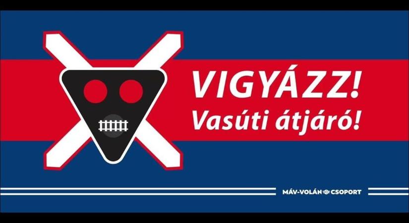Nem működik a sorompó, óvatosan közlekedjenek a vasúti átjáró közelében!