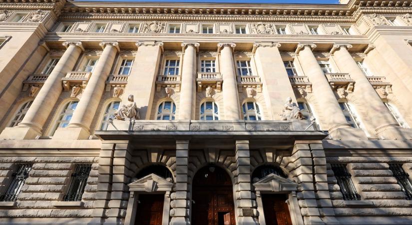 Sajtóhírek szerint zárolták Matolcsy Ádám barátjának bankszámláját az MNB-botránnyal összefüggésben