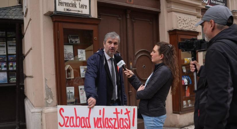 Hadházy felidézte a trafikmutyis kezdeteket