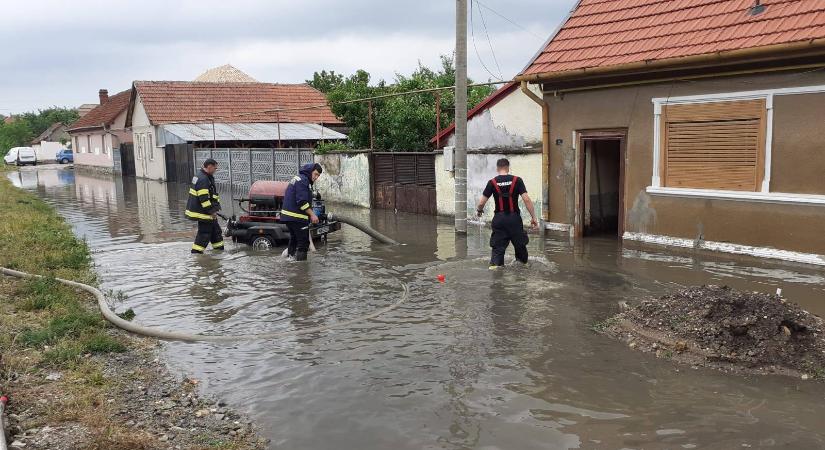 Háztartásokat árasztott el az esőzés Boksánbányán