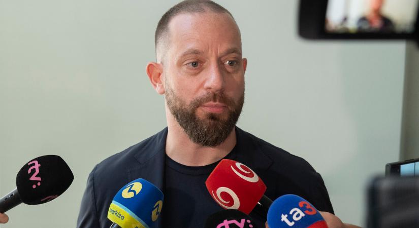 PS: A mezőgazdasági minisztérium szerződést kötött Marek Para ügyvédi irodájával