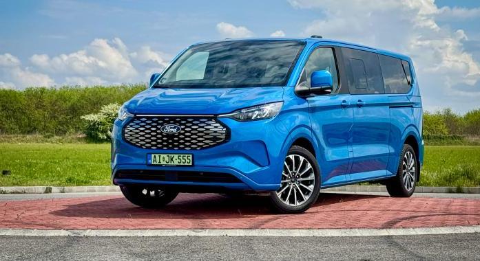 Amikor igazán nagyban utazol! – Ford Tourneo Custom BEV