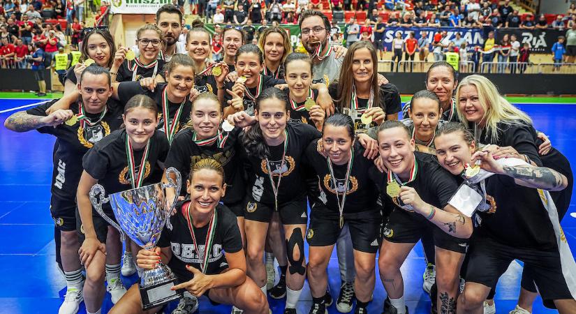 A győztes kupadöntő után már a bajnoki fináléra készülnek a DEAC női futsalosai