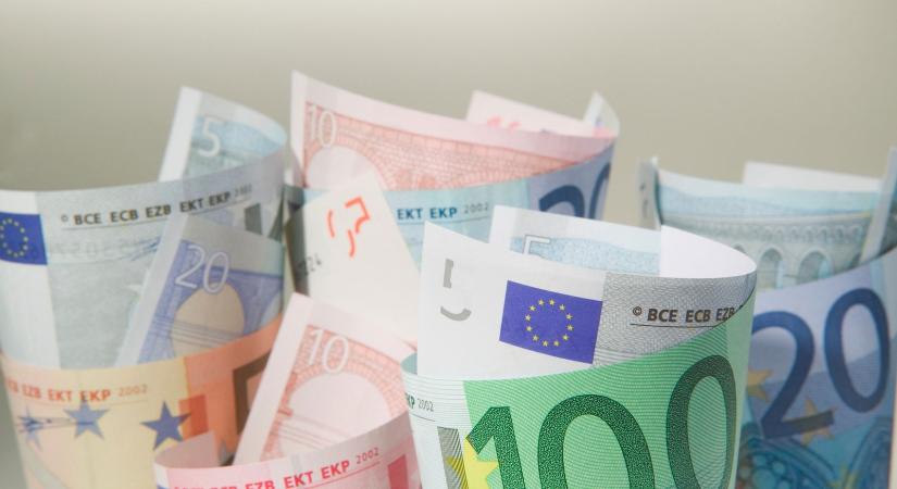 Kipukkadt a kamu Euró lufi, egy félrefordítás óriási galibát okozott