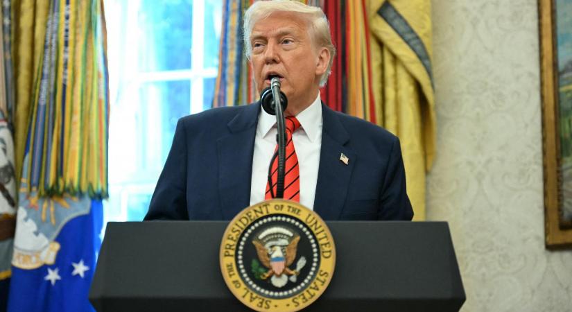 Katonai repülőgéppel toloncolna ki bevándorlókat Líbiába a Trump-kormányzat