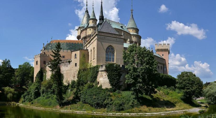 Mesefilmet forgatnak a Felvidék legszebb vára, Bajmóc falai közt